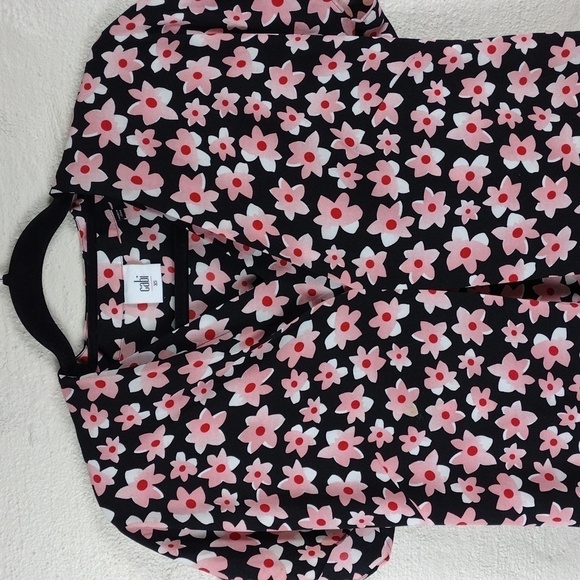 Cabi Black Pink Floral V-Neck Pleated Front Short Cap Sleeve Pullover Tunic Top - Picture 2 of 12